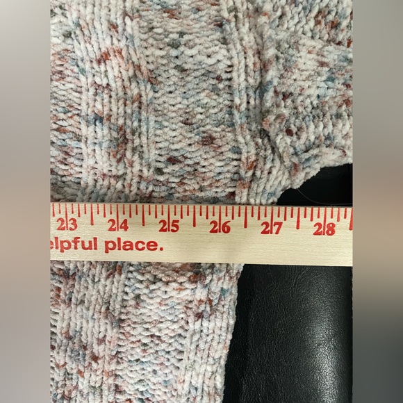 Arizona Jean Co Women’s Crew Neck Knit Sweater Cropped Pink Medium. New w tag. - Picture 7 of 8